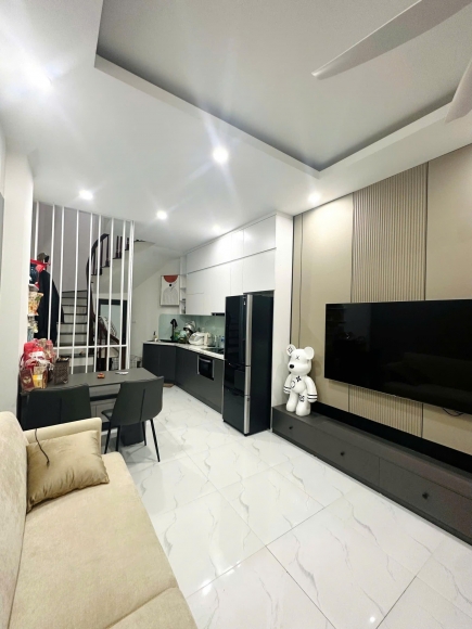 BÁN NHÀ GIÁP BÁT - 5 TẦNG FULL NỘI THẤT - 45.6M, MT 4.2M - NGÕ THÔNG - GIÁ 7.77 TỶ TL
