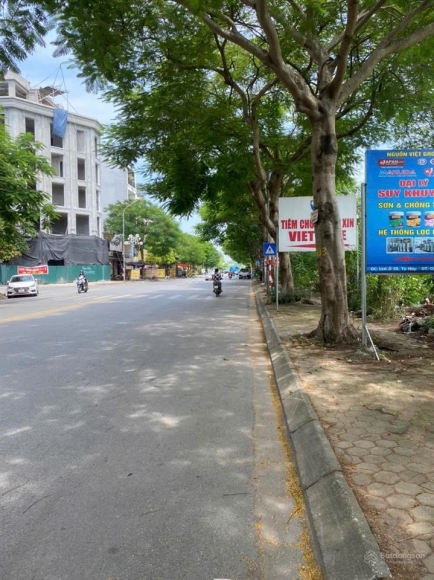 HƠN 5 TỶ, ĐẦU TƯ TỐT, CÁCH PHỐ 10M, 50M2, TIỆN ÍCH NGẬP TRÀN
