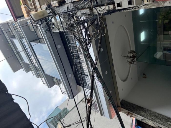 BÁN NHÀ TÂY SƠN 63M - 4 TẦNG - Ô TÔ TRÁNH - VỈA HÈ KINH DOANH 3 NGỦ MASTER Ở NGAY. LH: 0393838449