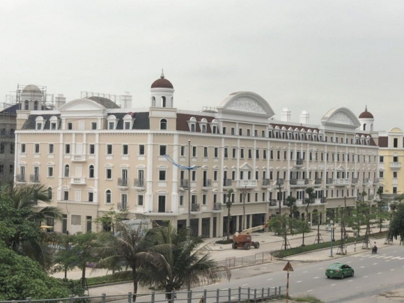 Bán căn shophouse Hạ Long view biển 120m2, giá rẻ, vị trí đẹp cách công viên Sun World