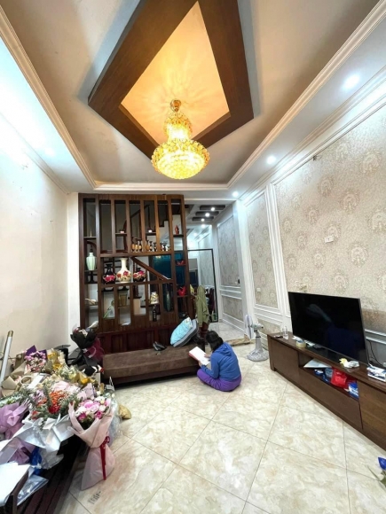 Bán gấp nhà Ngõ Văn Hương, Tôn Đức Thắng, full nội thất, chỉ việc xách valy, ngõ nông rộng, ngõ ba gác.
